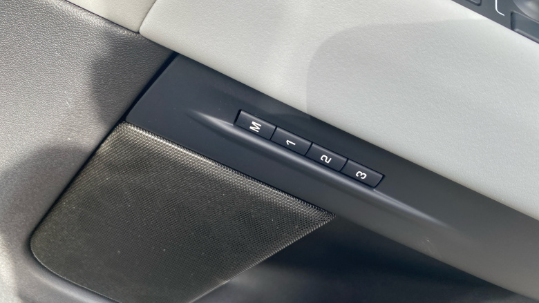 Land Rover Range Rover Evoque 2.0 D200 Edition 5dr Auto Diesel Hatchback